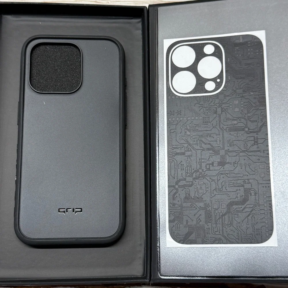 dbrand Grip Case iPhone 15 Pro MagSafe Matte Black Circuit New Open Box